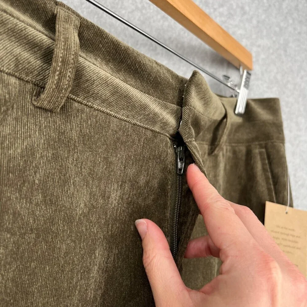 Coldwater Creek Womens Whisper Corduroy Tousers Pants Size 6 Green Brown NEW - Picture 3 of 15